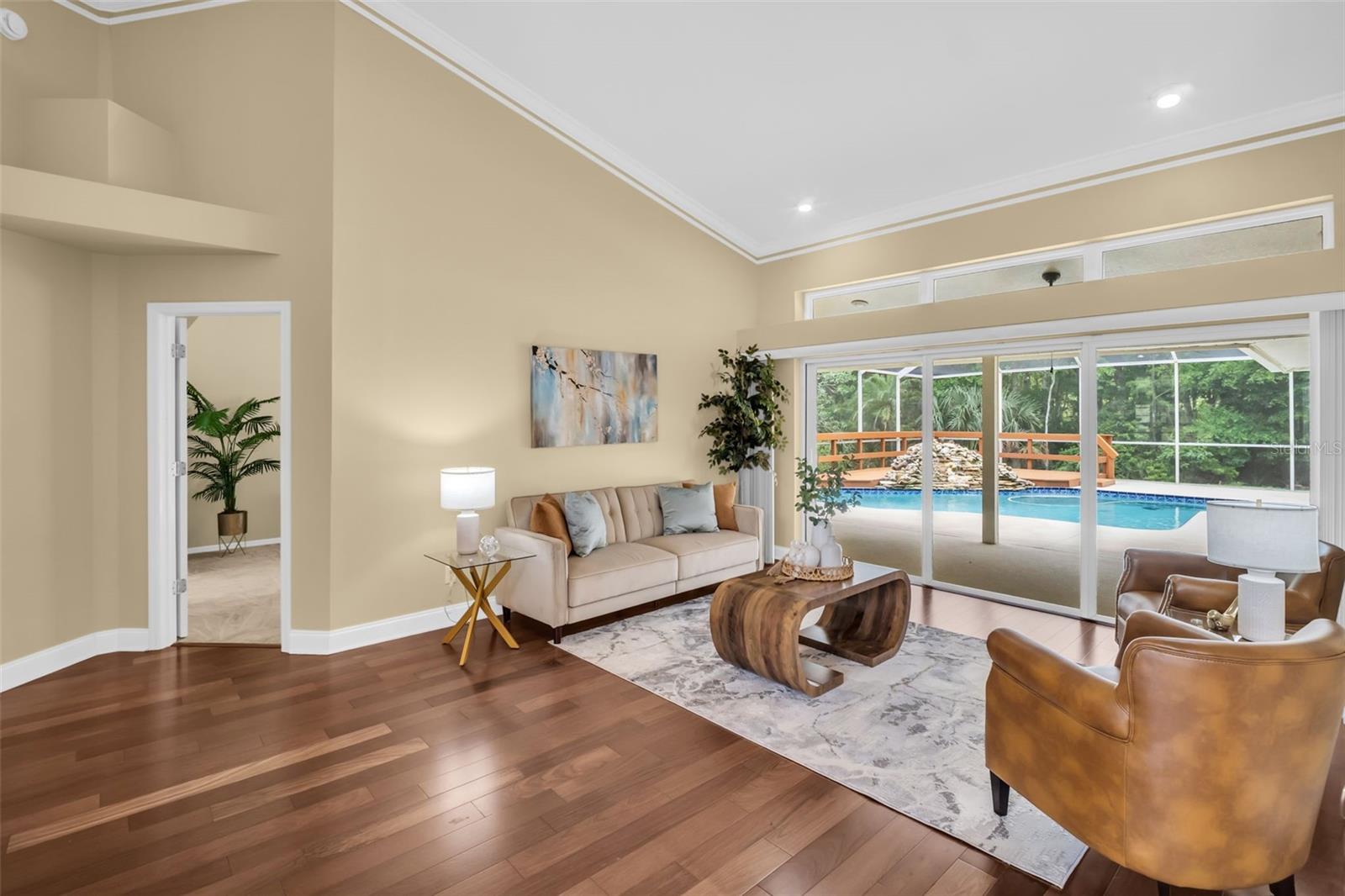 Image 8 of 85 For 1404 East Lake Woodlands Parkway