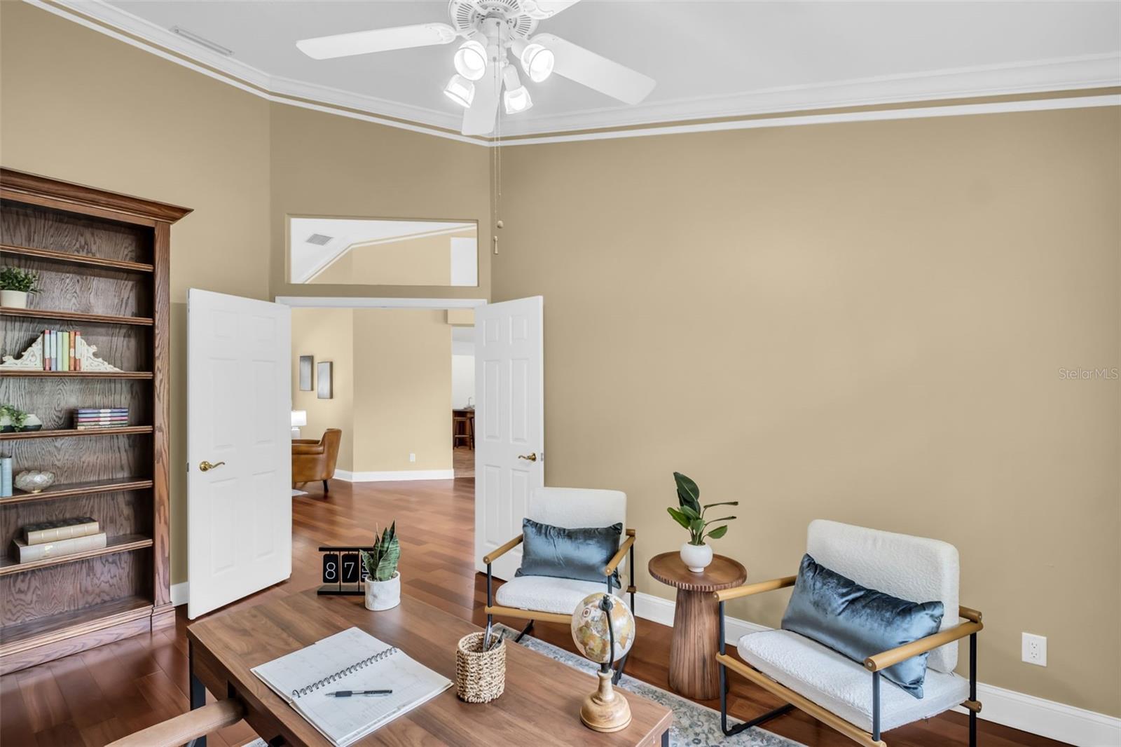 Image 9 of 85 For 1404 East Lake Woodlands Parkway