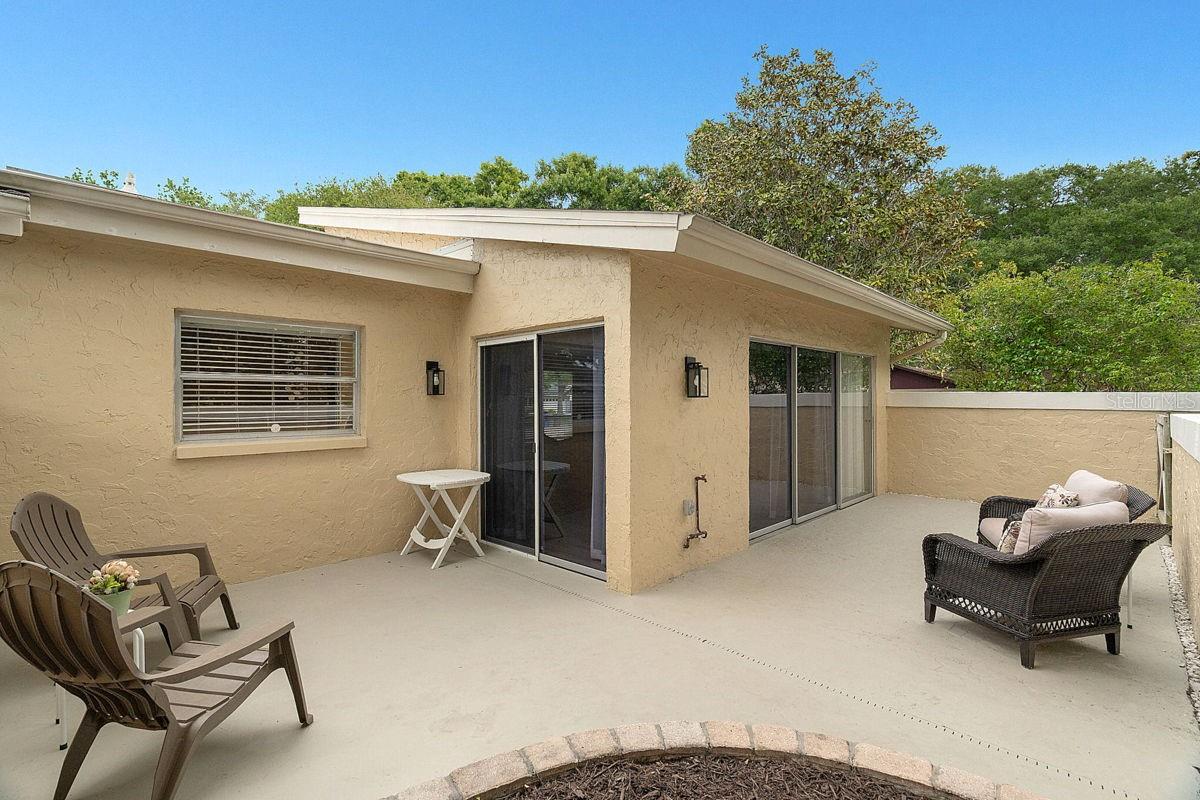 Image 27 of 60 For 1607 Amberlea Drive S