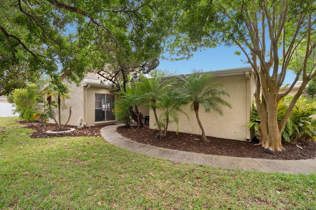 Image 31 of 60 For 1607 Amberlea Drive S