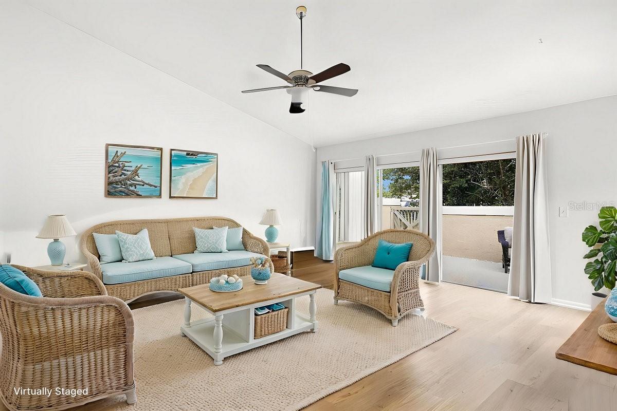 Image 7 of 60 For 1607 Amberlea Drive S