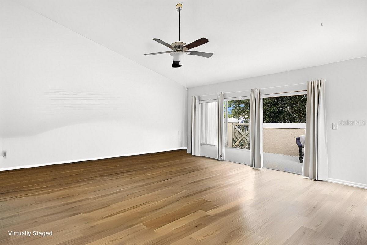 Image 8 of 60 For 1607 Amberlea Drive S