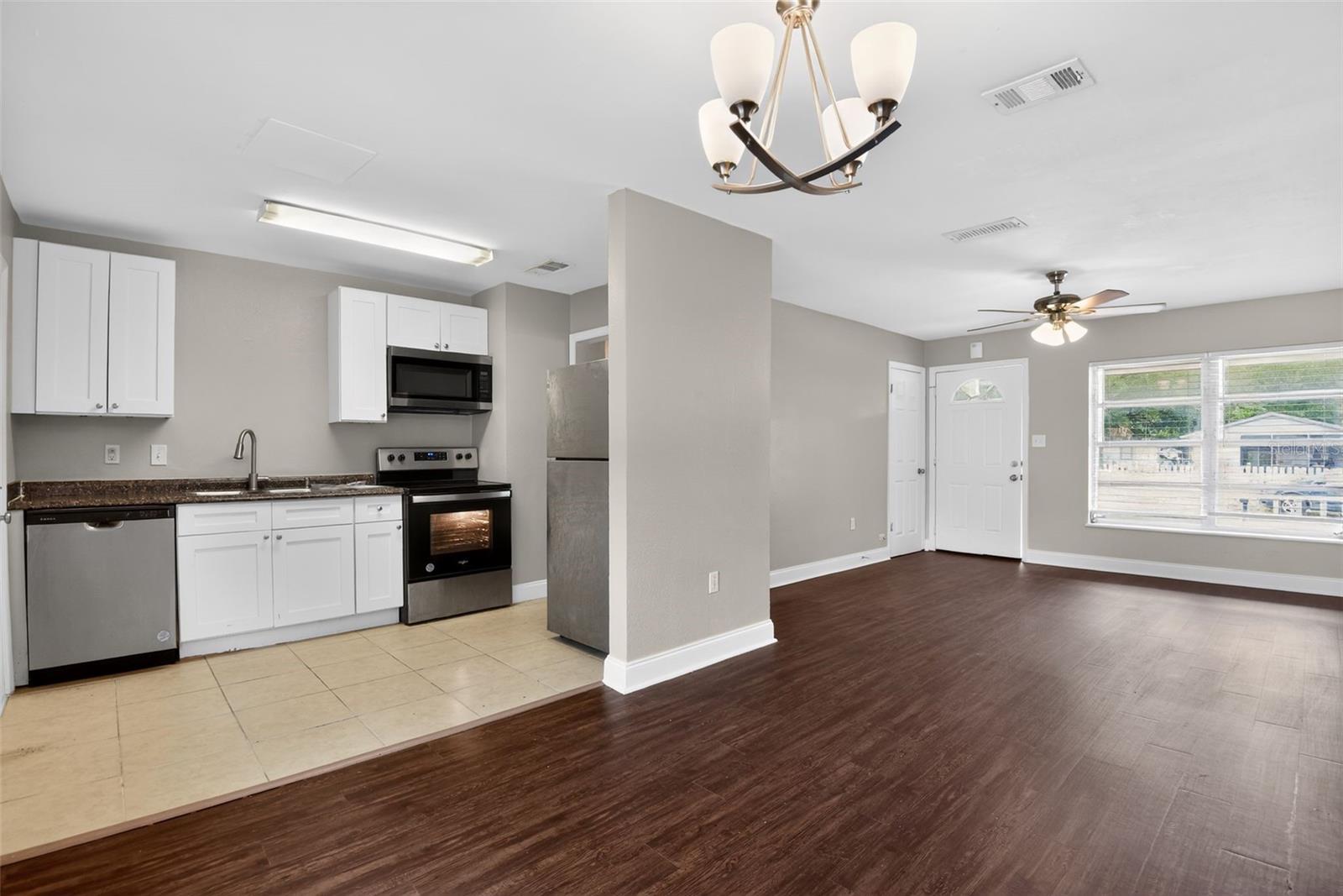 Image 13 of 27 For 713 Laisy Drive