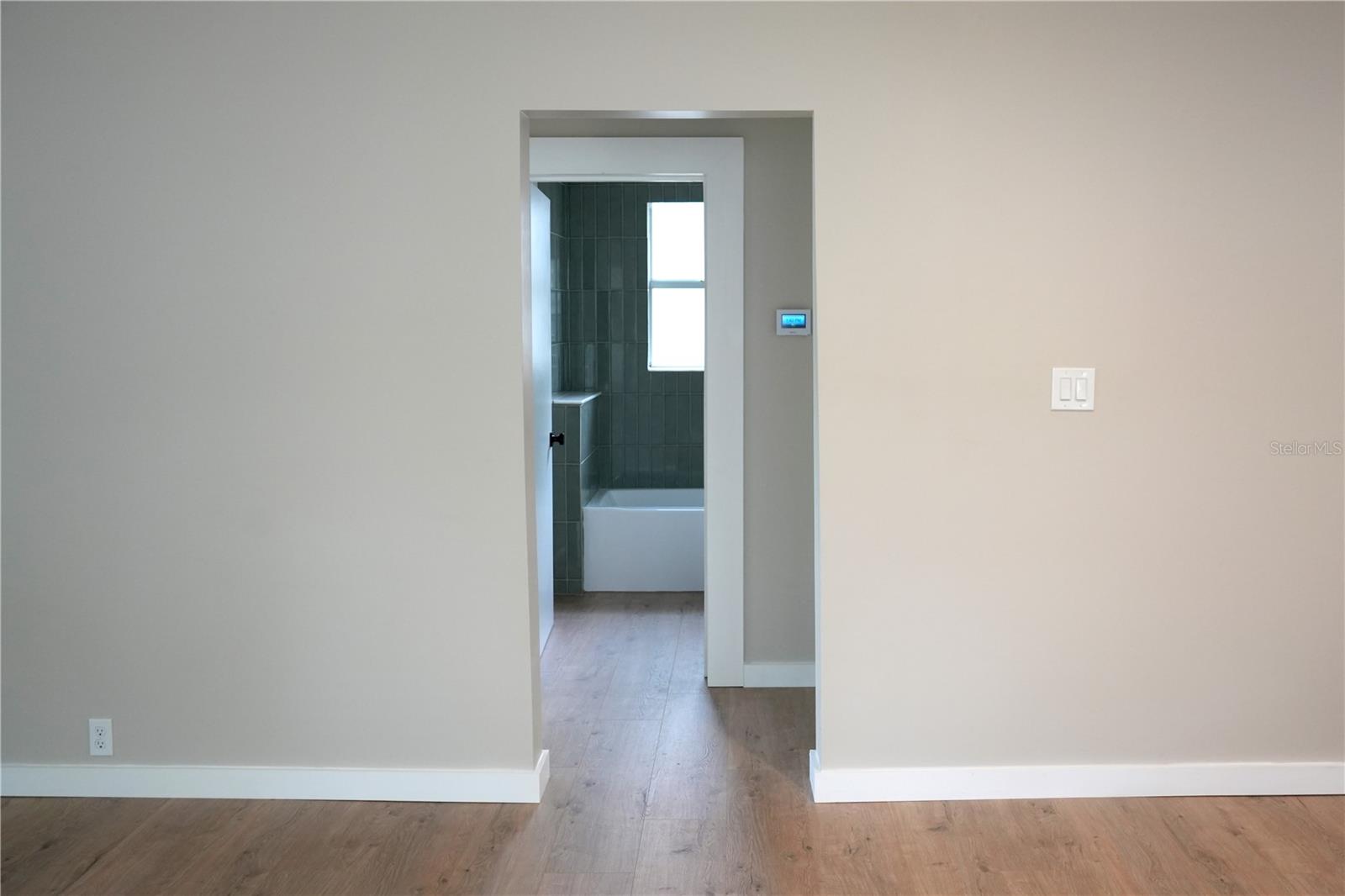 Image 10 of 16 For 1221 Osborne Avenue