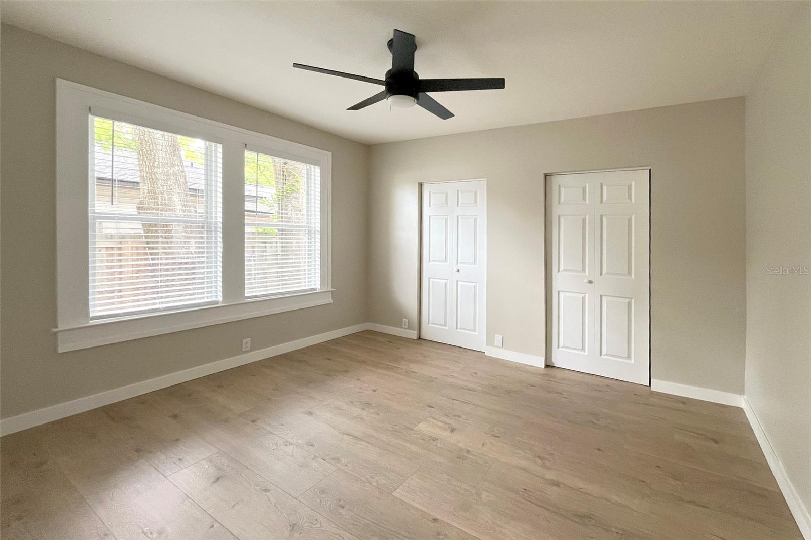 Image 11 of 16 For 1221 Osborne Avenue