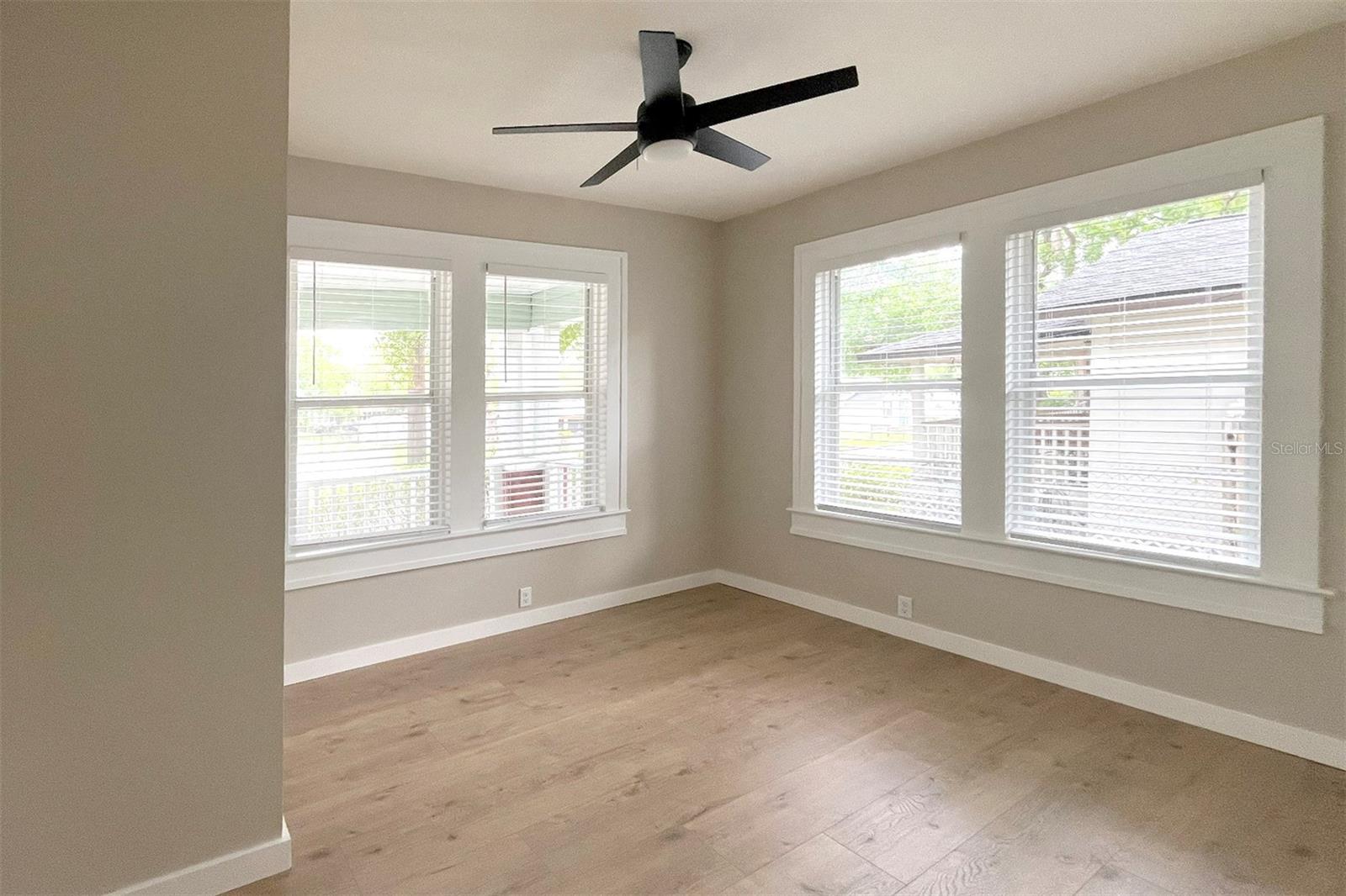 Image 12 of 16 For 1221 Osborne Avenue