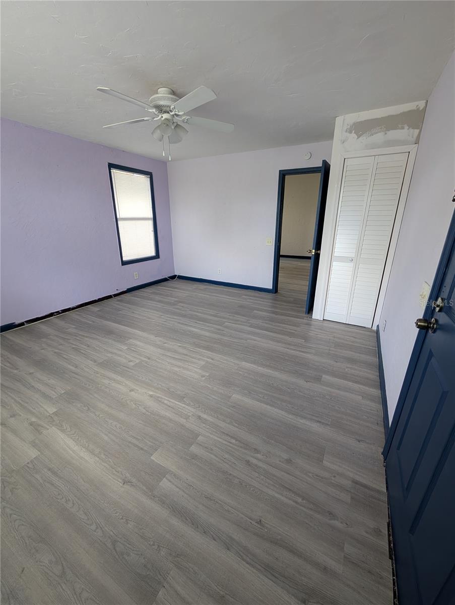 Image 4 of 17 For 2004 2nd Avenue E 1