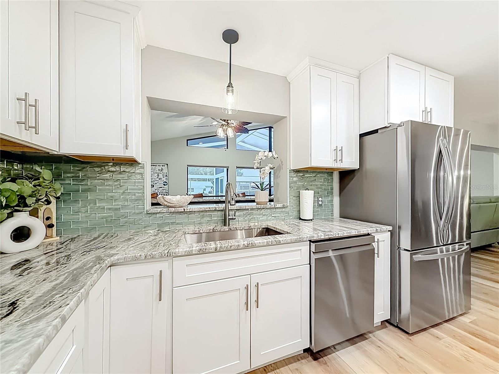 Listing photo id 12 for 1851 18th Street