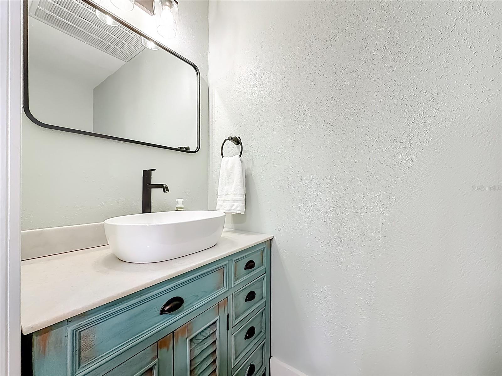 Listing photo id 22 for 1851 18th Street