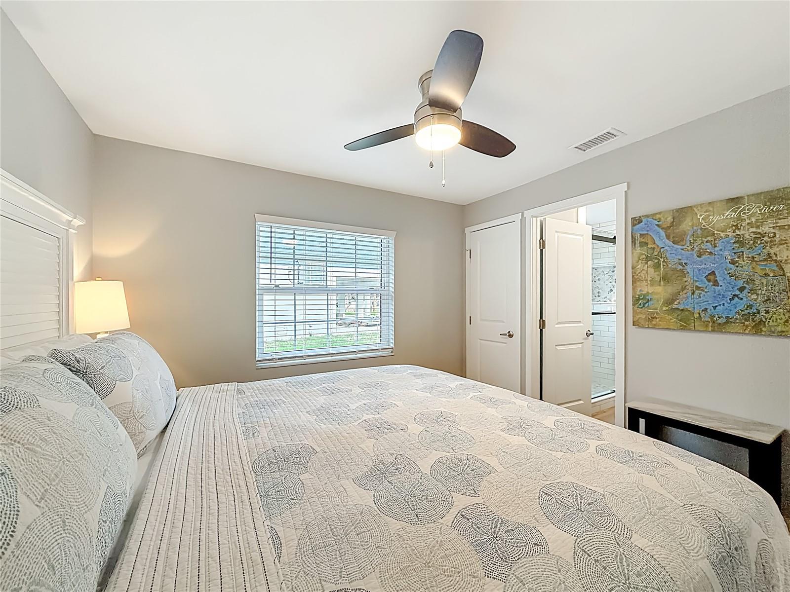 Listing photo id 25 for 1851 18th Street