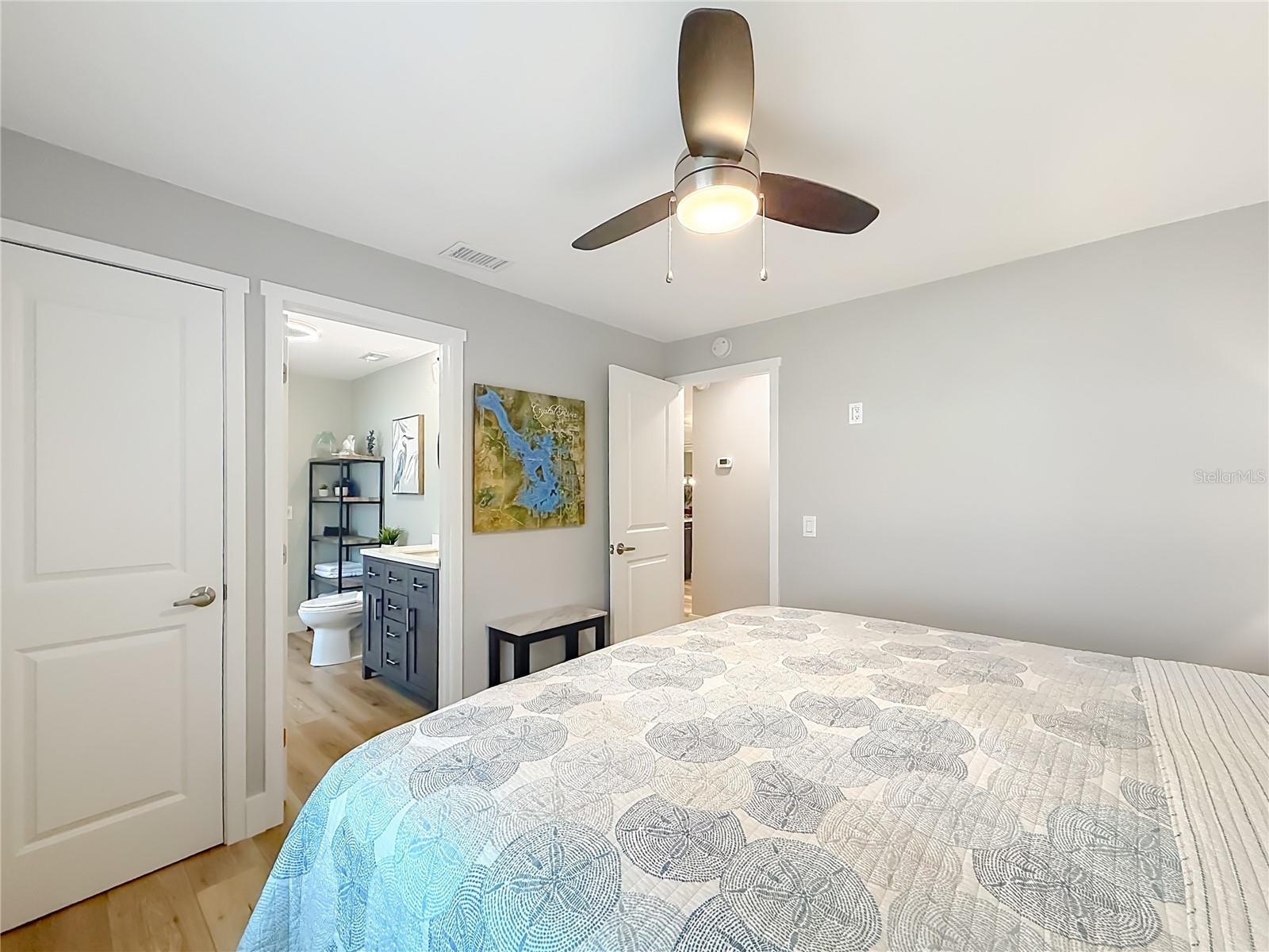 Listing photo id 27 for 1851 18th Street