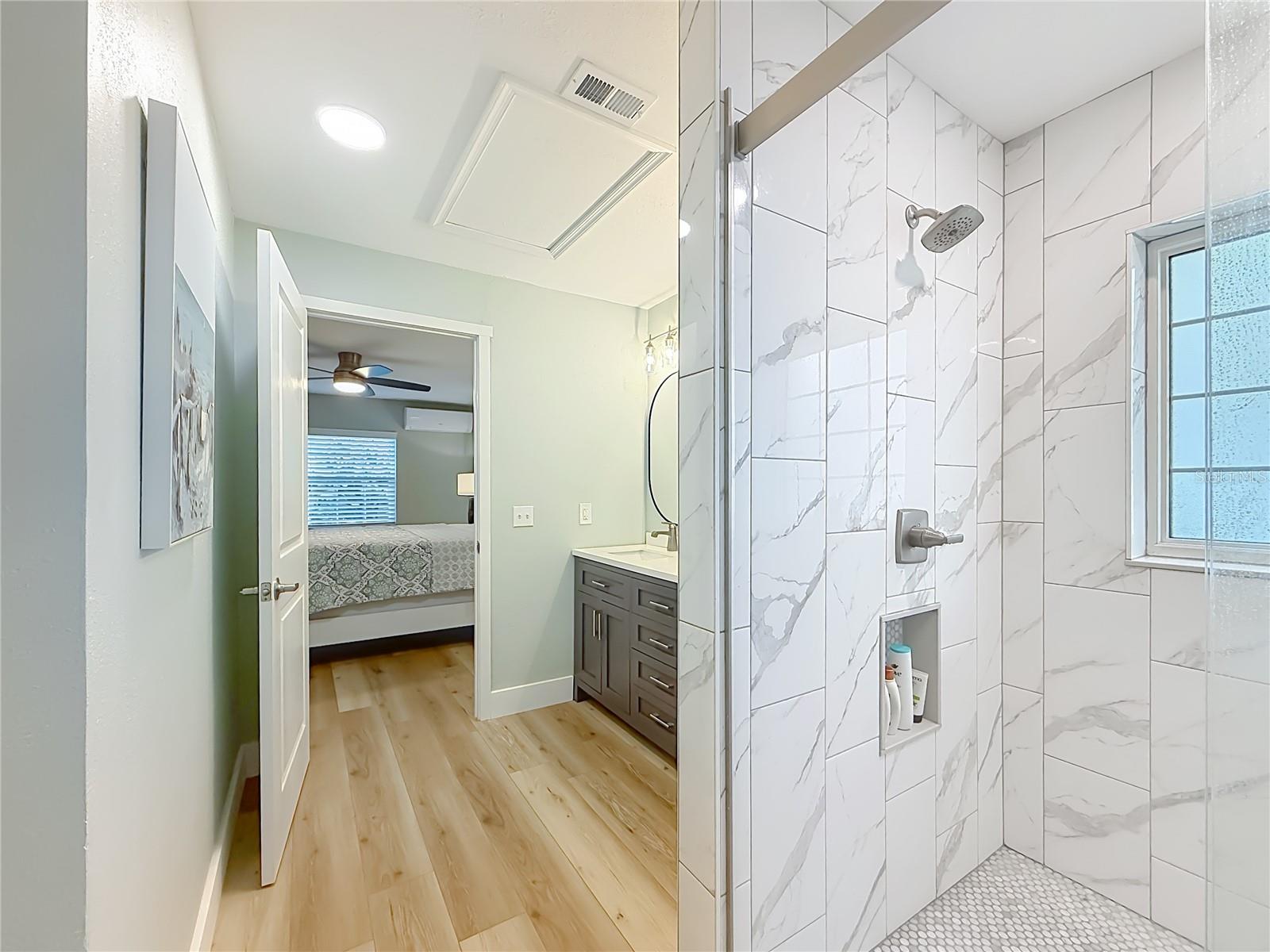 Listing photo id 34 for 1851 18th Street