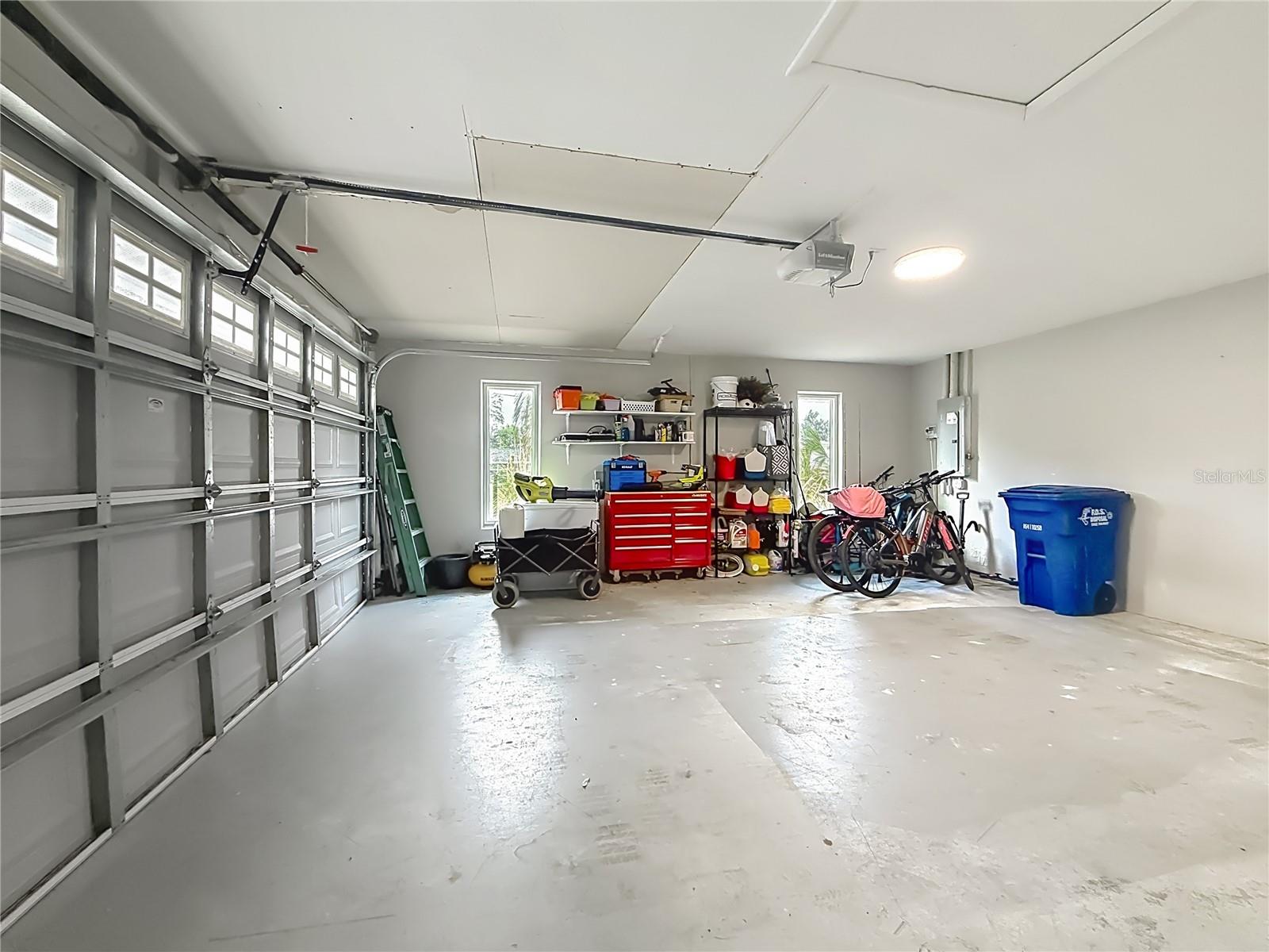 Listing photo id 37 for 1851 18th Street