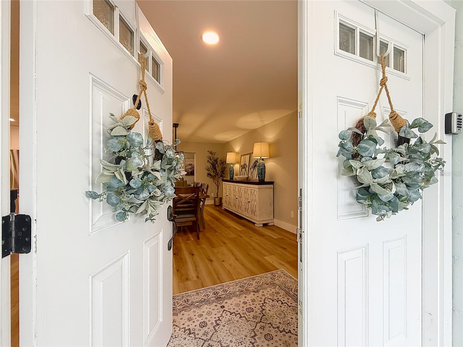 Listing photo id 2 for 1851 18th Street