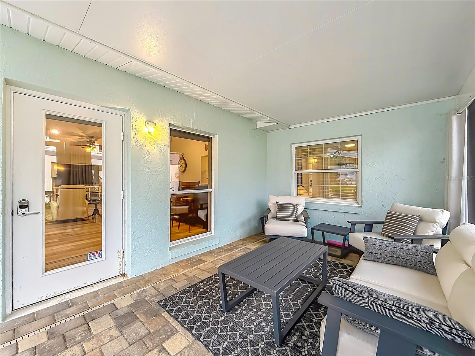 Listing photo id 39 for 1851 18th Street