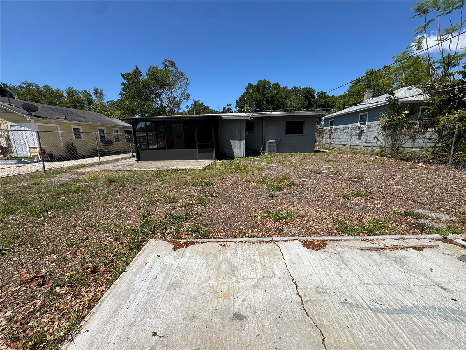 Image 15 of 29 For 1930 Walton Street S