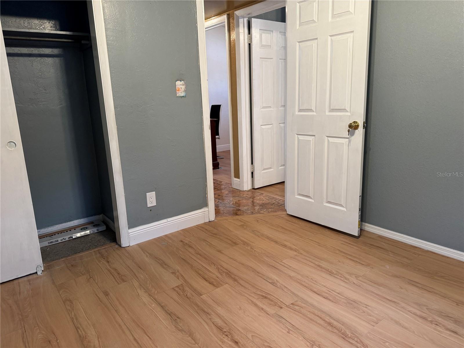 Image 18 of 29 For 1930 Walton Street S