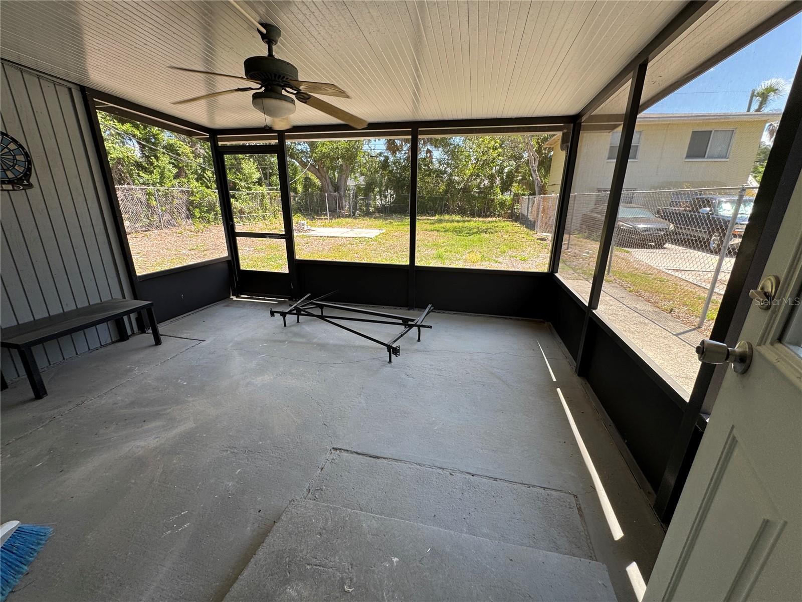 Image 21 of 29 For 1930 Walton Street S