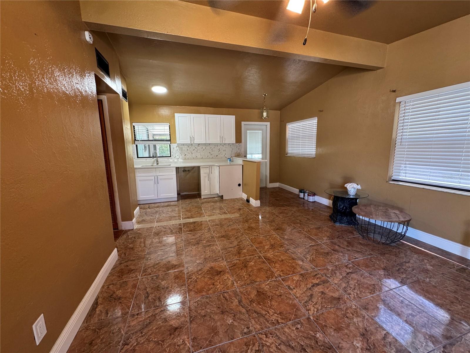 Image 28 of 29 For 1930 Walton Street S