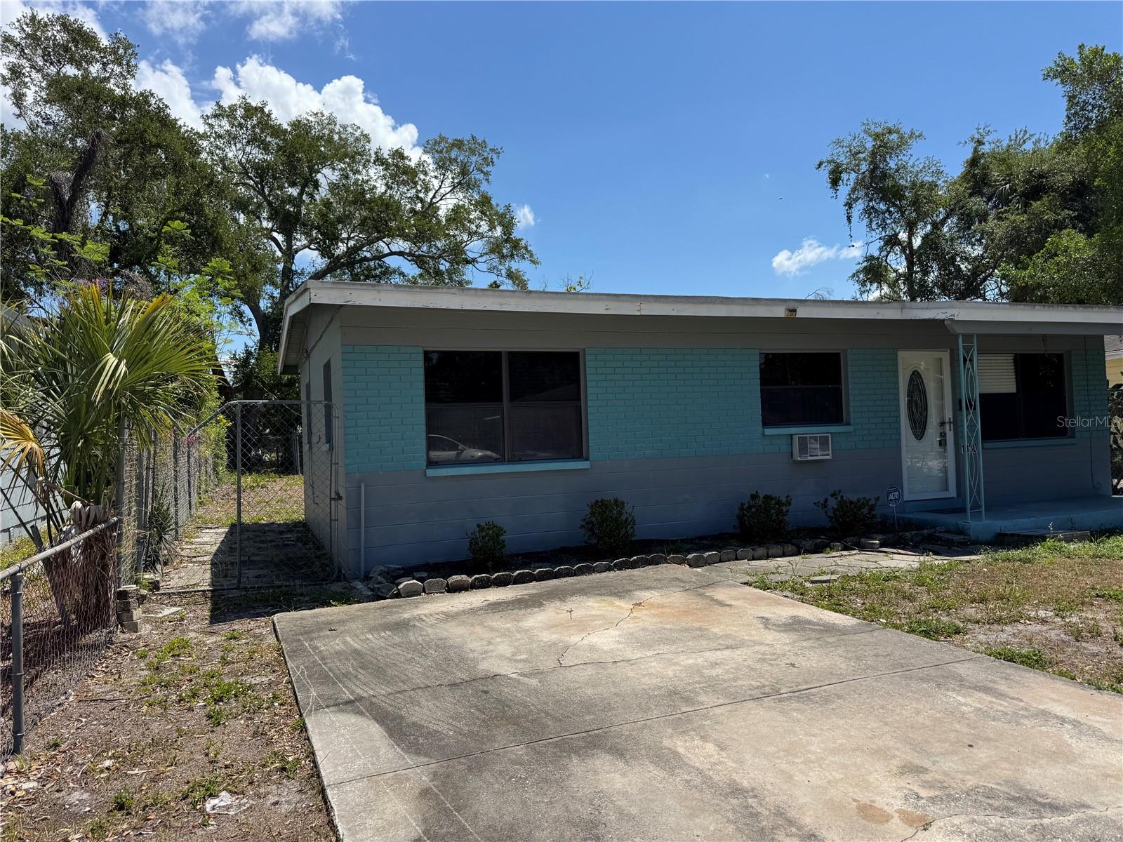 Image 4 of 29 For 1930 Walton Street S