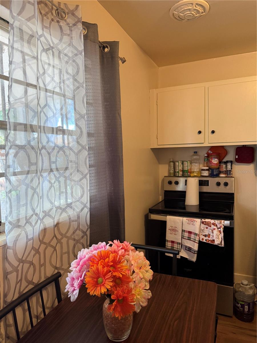 Image 17 of 18 For 4108 Leila Avenue