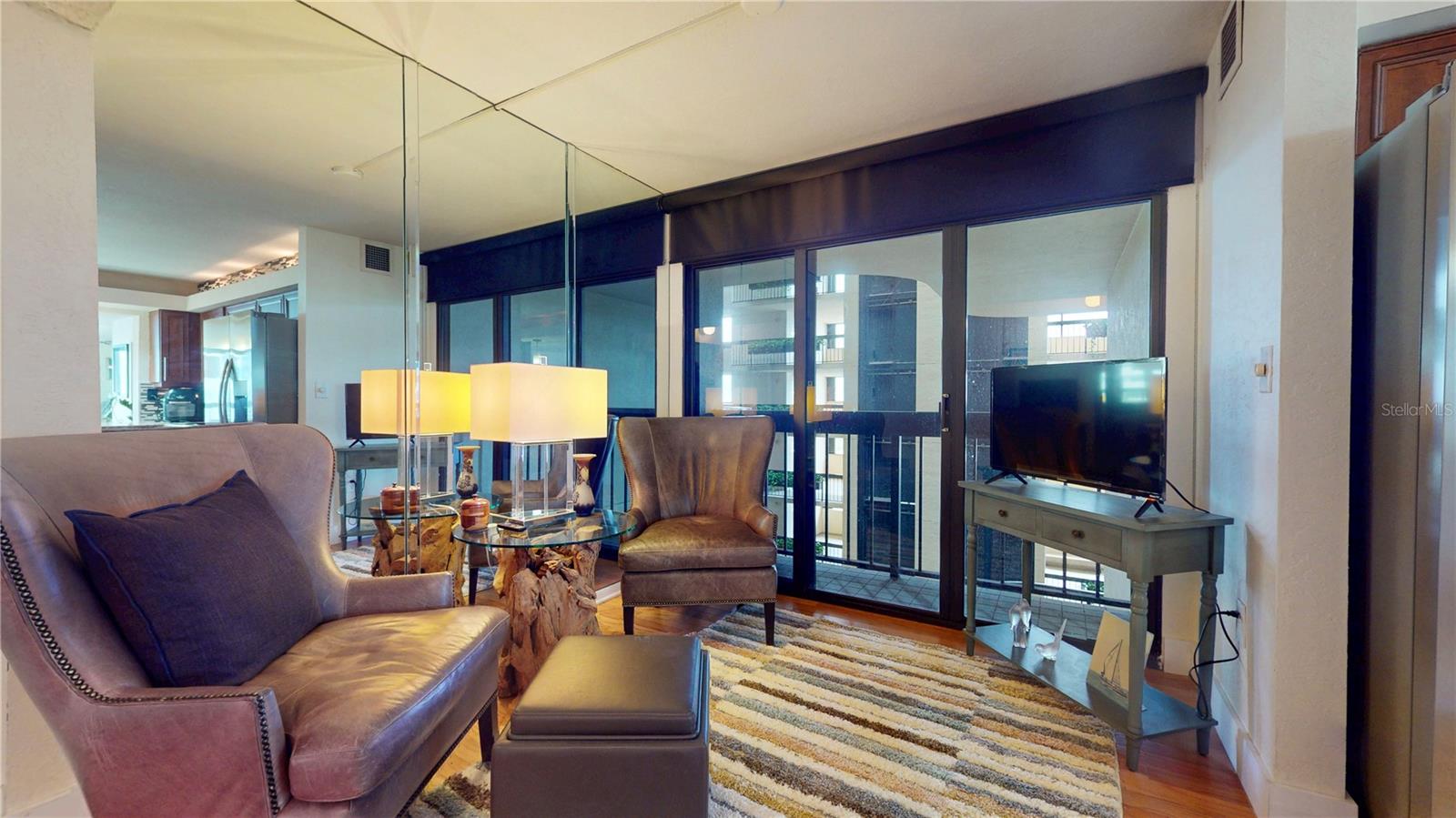 Image 19 of 47 For 2413 Bayshore Boulevard 803