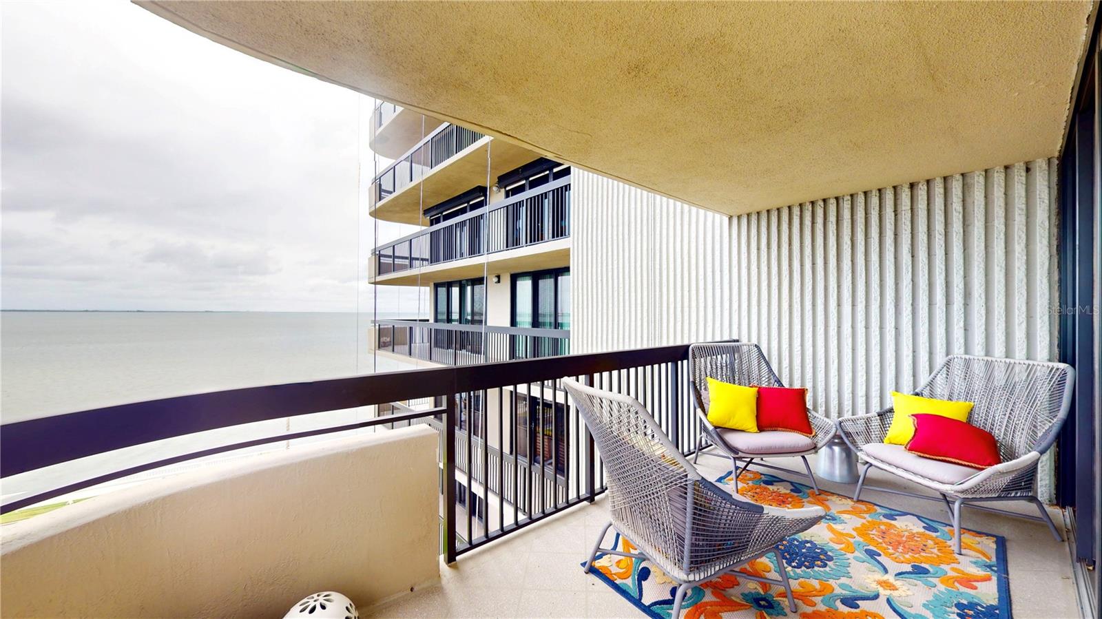 Image 33 of 47 For 2413 Bayshore Boulevard 803