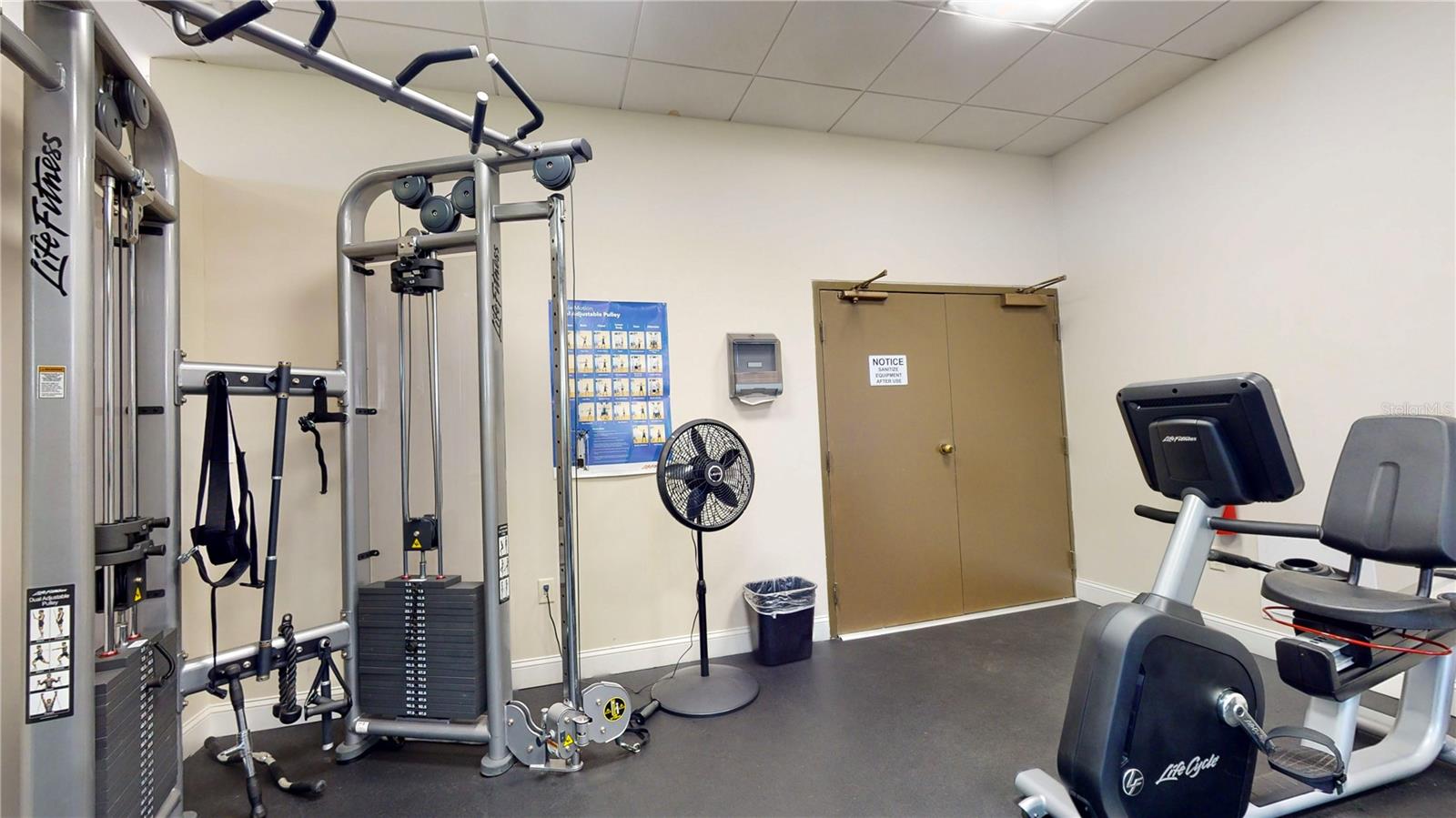 Image 39 of 47 For 2413 Bayshore Boulevard 803