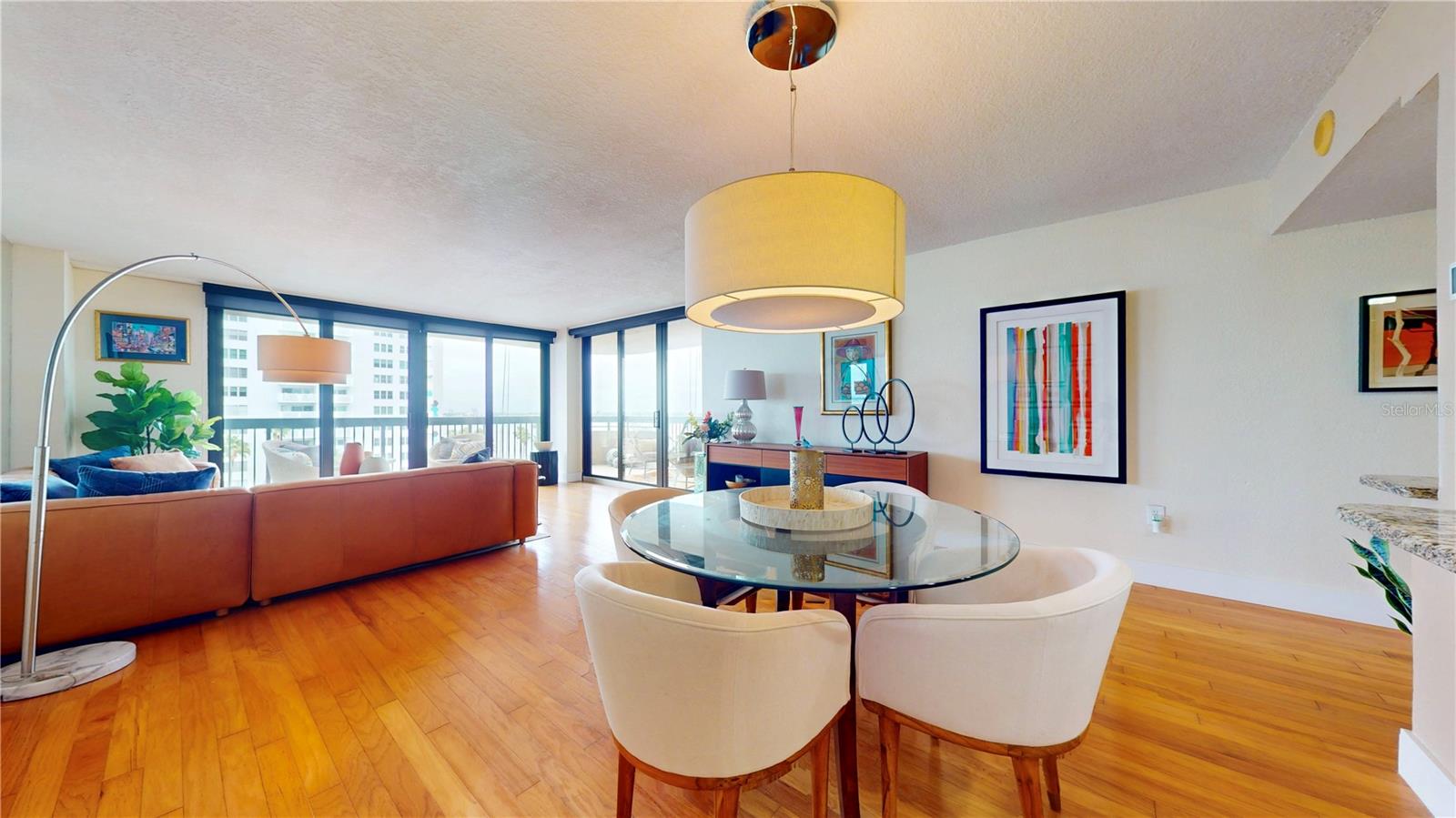 Image 6 of 47 For 2413 Bayshore Boulevard 803