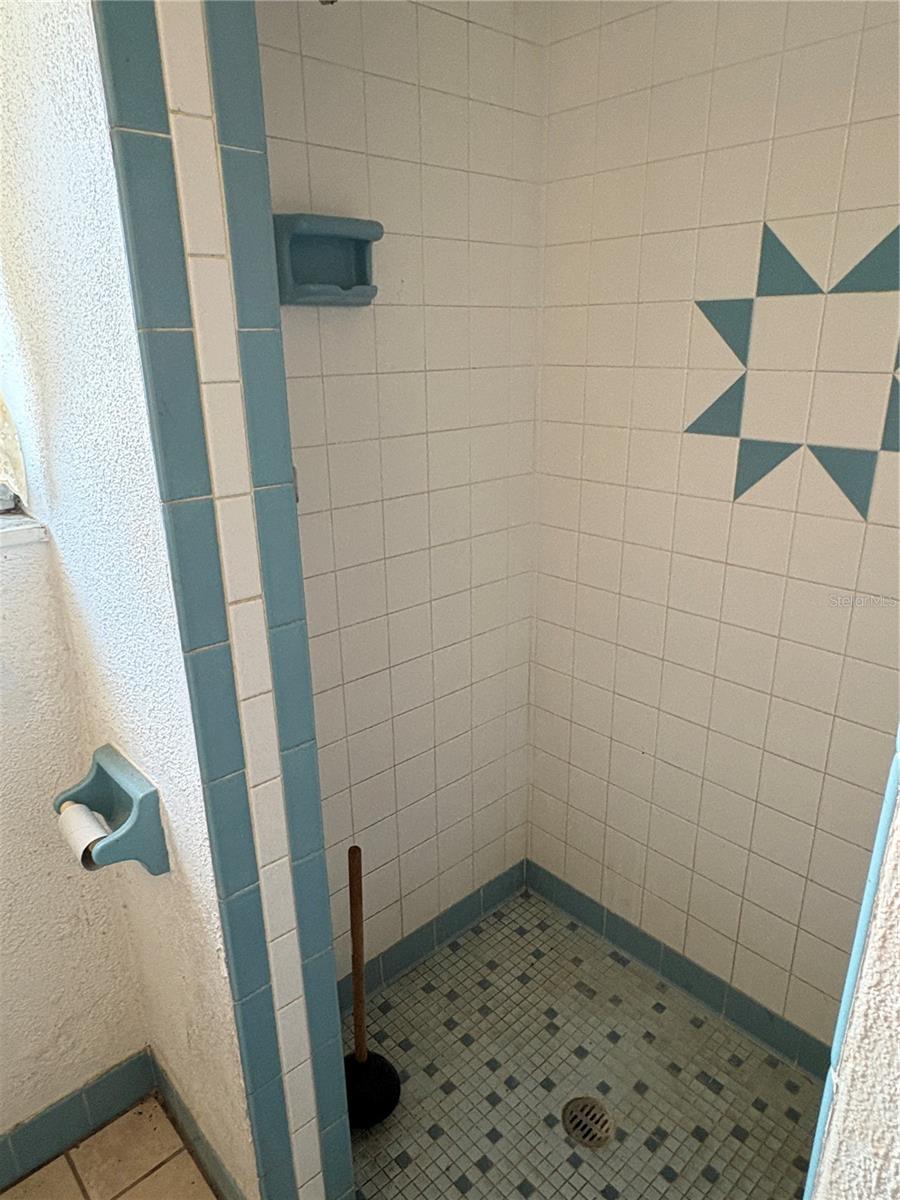 Image 21 of 60 For 1705 Jefferson Avenue