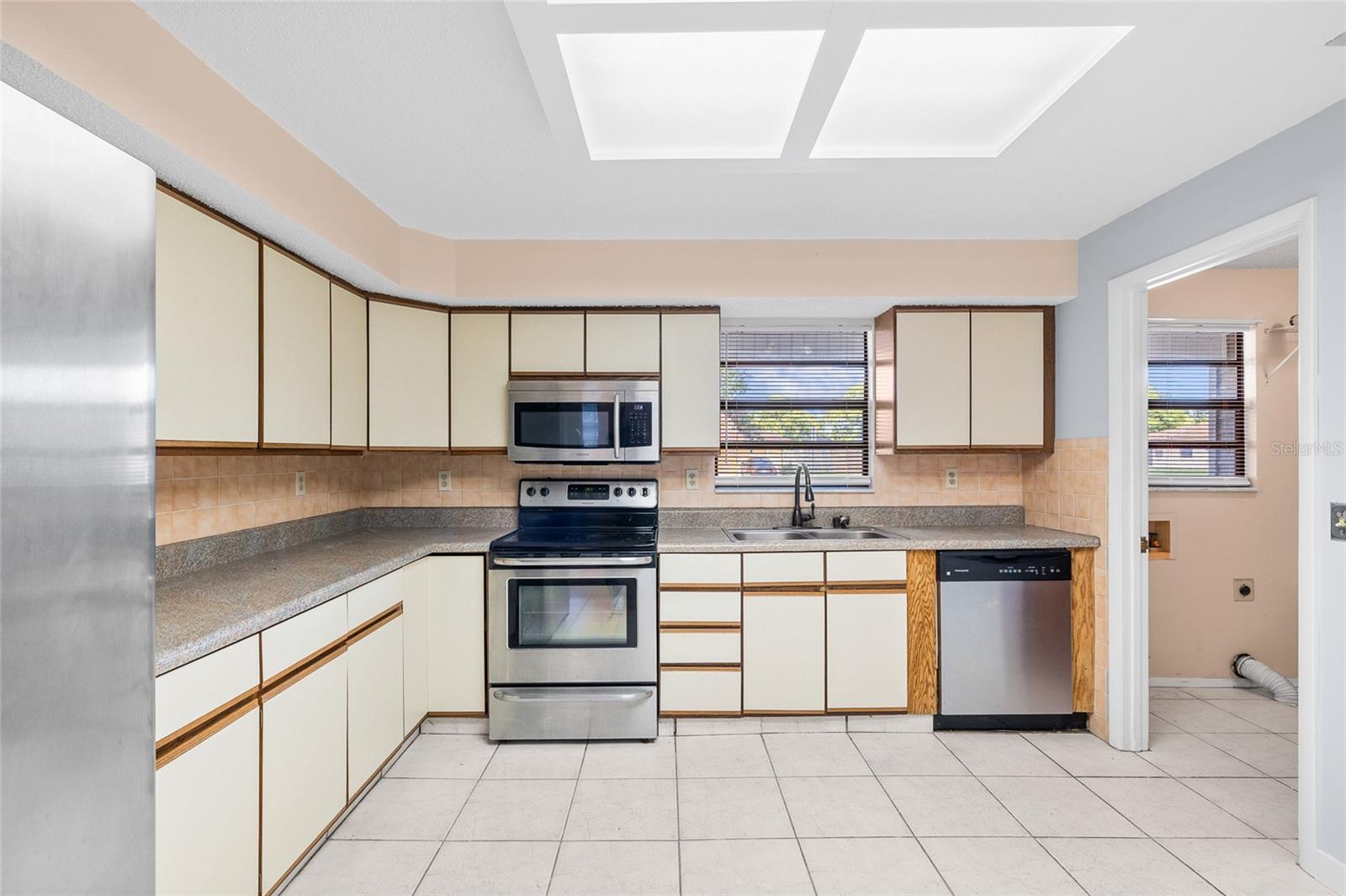 Image 18 of 43 For 3030 Shadow Oaks Drive