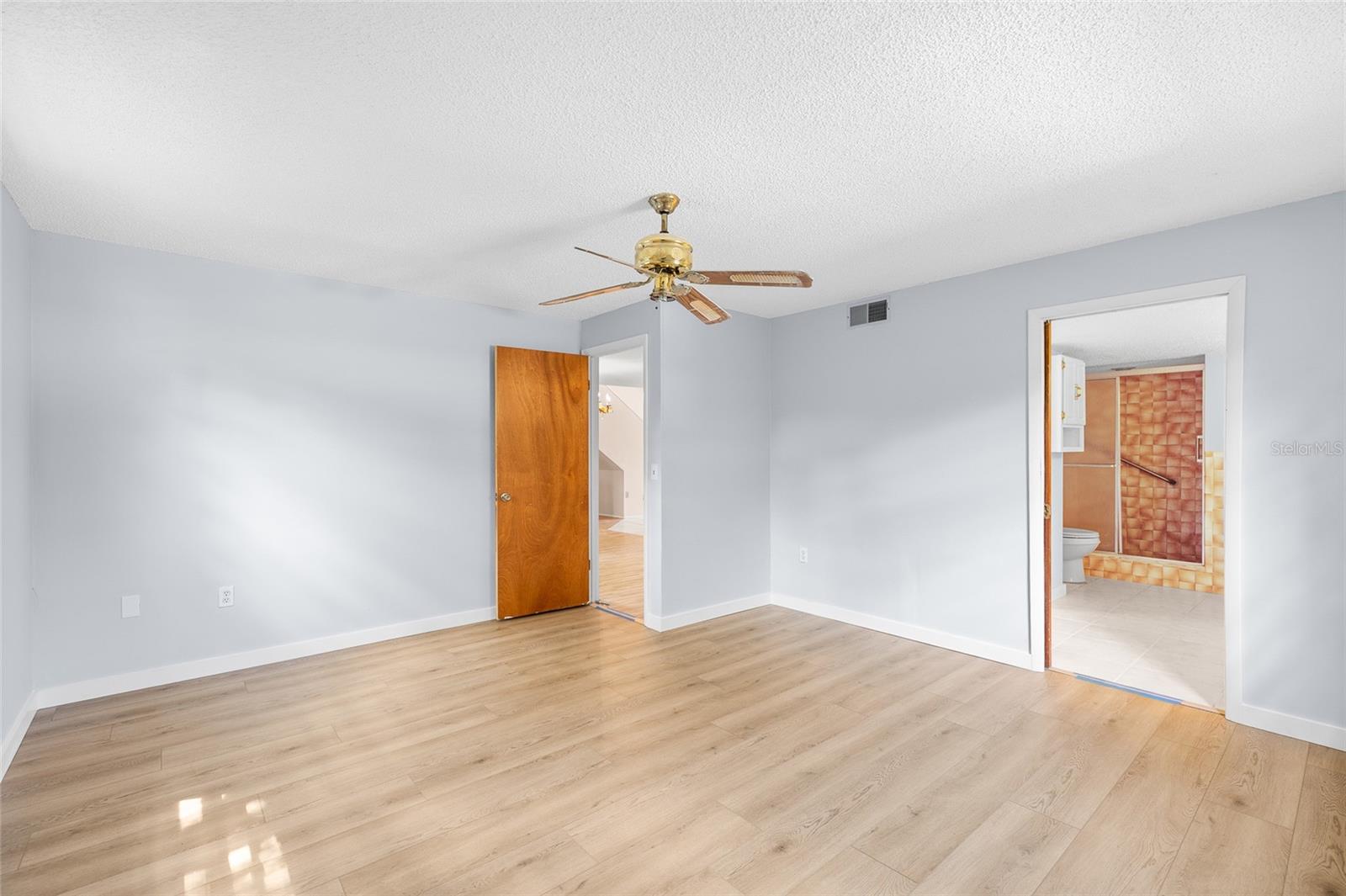 Image 22 of 43 For 3030 Shadow Oaks Drive