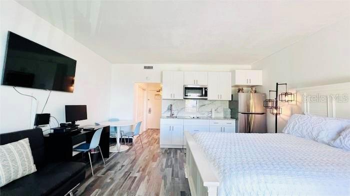 Image 3 of 92 For 611 Destiny Drive 410