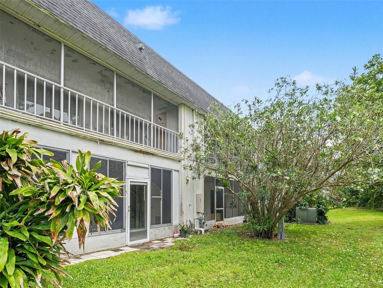 Image 21 of 24 For 4506 3rd Street Circle W 256