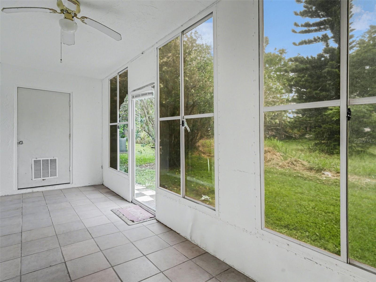 Image 7 of 24 For 4506 3rd Street Circle W 256