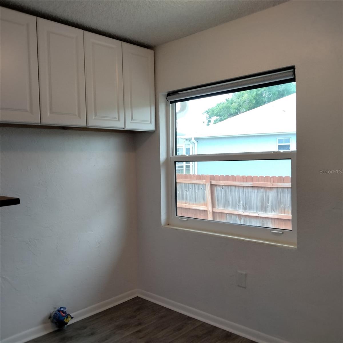 Image 26 of 34 For 351 Davenport Avenue Ne