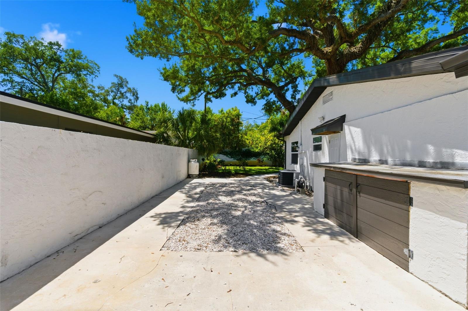 Image 16 of 70 For 8326 40th Place N