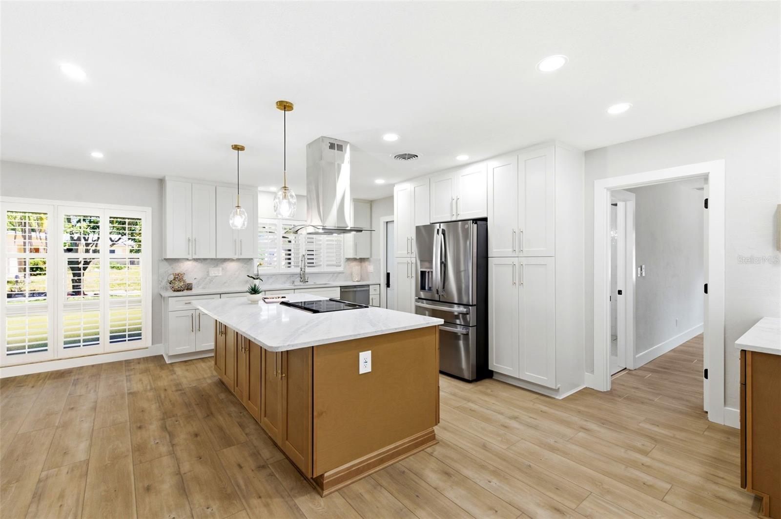 Image 17 of 70 For 8326 40th Place N