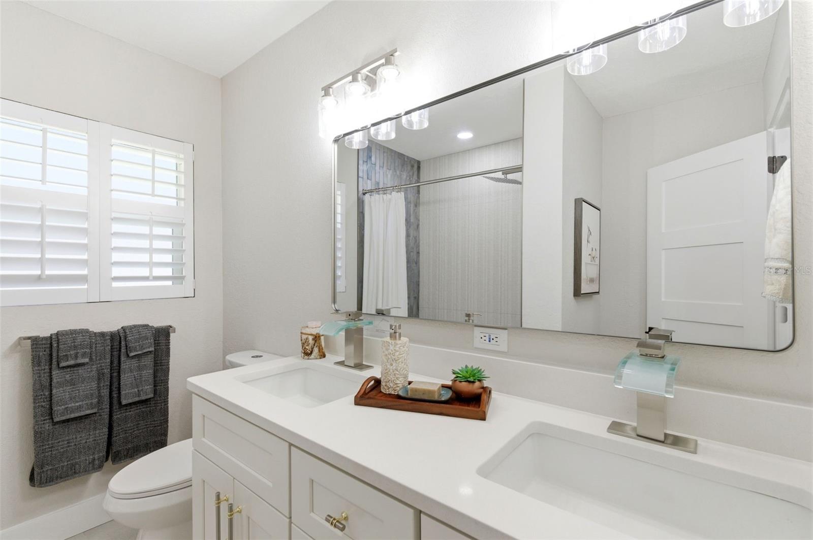 Image 25 of 70 For 8326 40th Place N