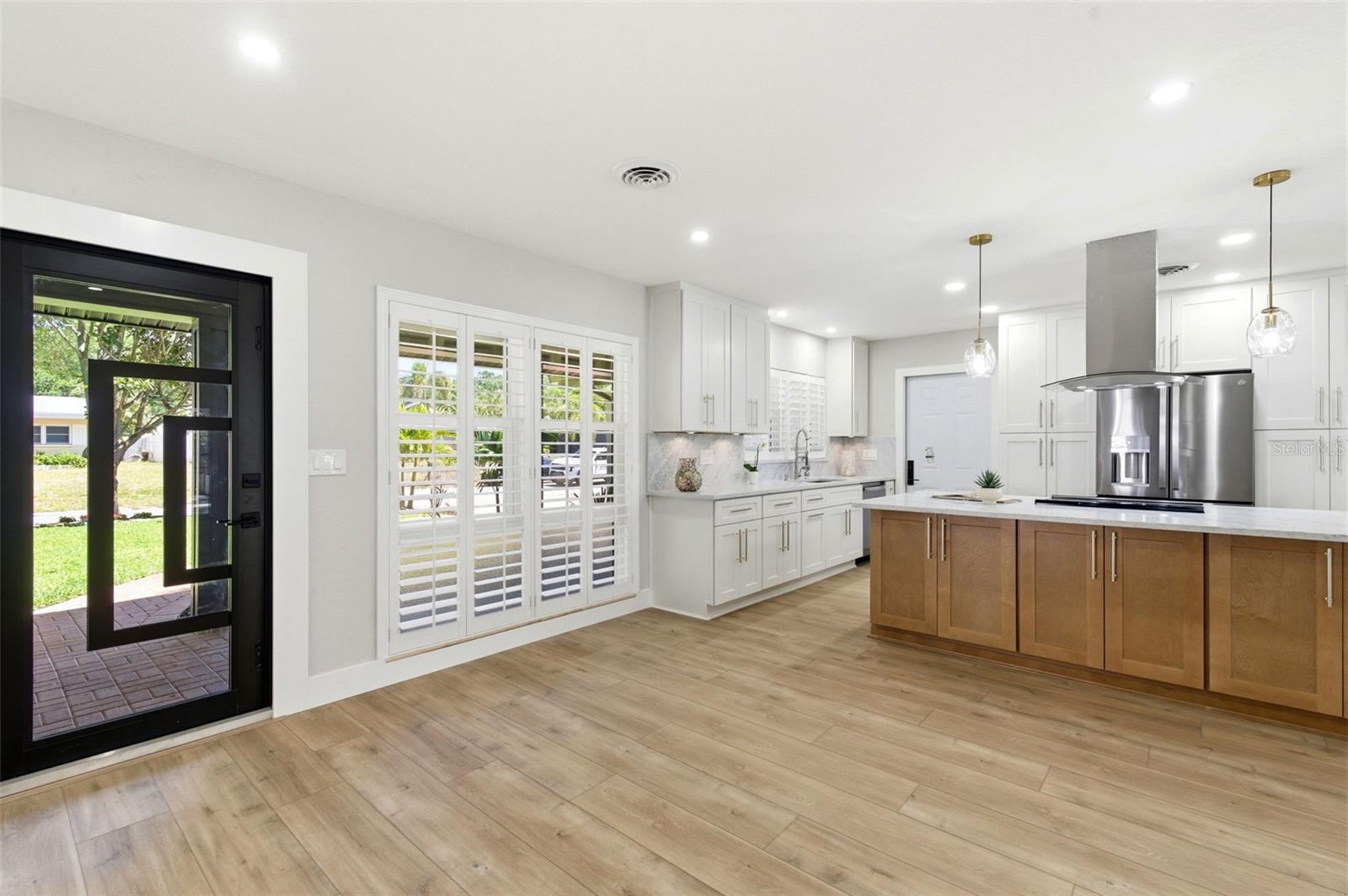 Image 3 of 70 For 8326 40th Place N