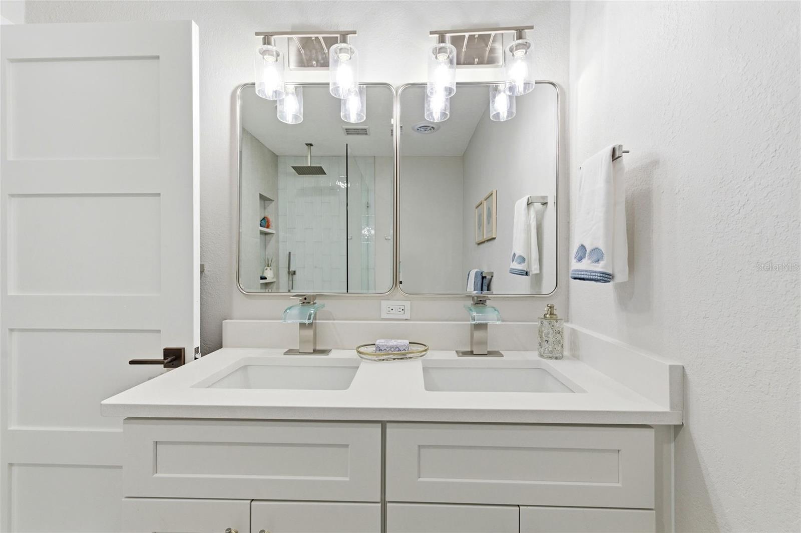 Image 39 of 70 For 8326 40th Place N