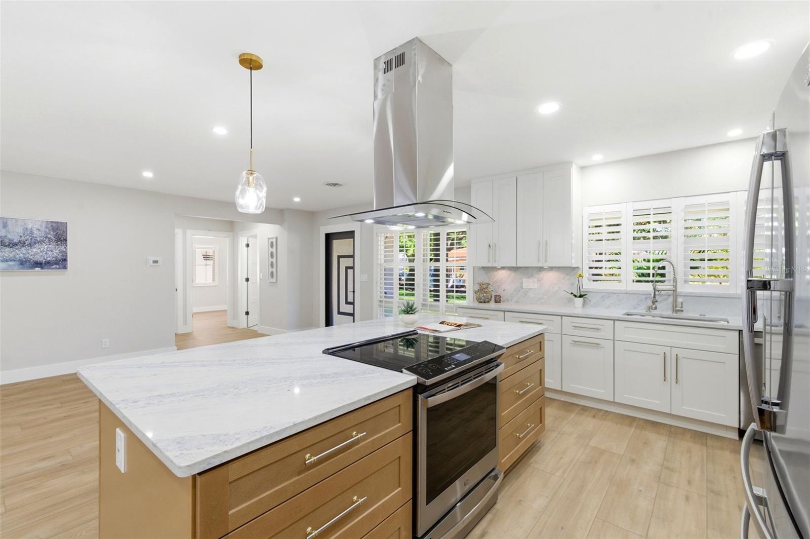 Image 4 of 70 For 8326 40th Place N