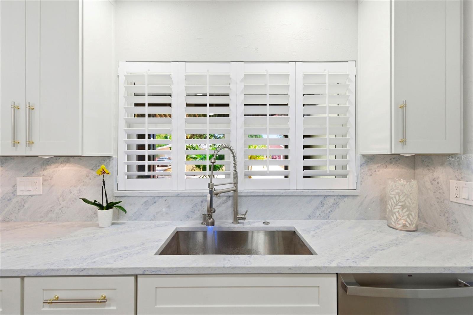 Image 6 of 70 For 8326 40th Place N