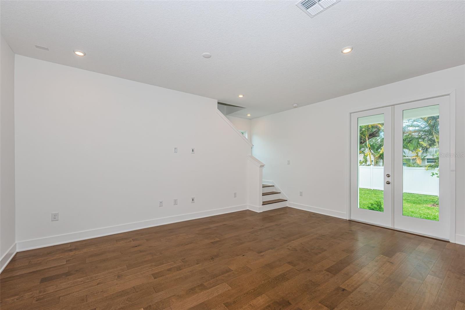 Image 11 of 50 For 1701 25th Avenue N