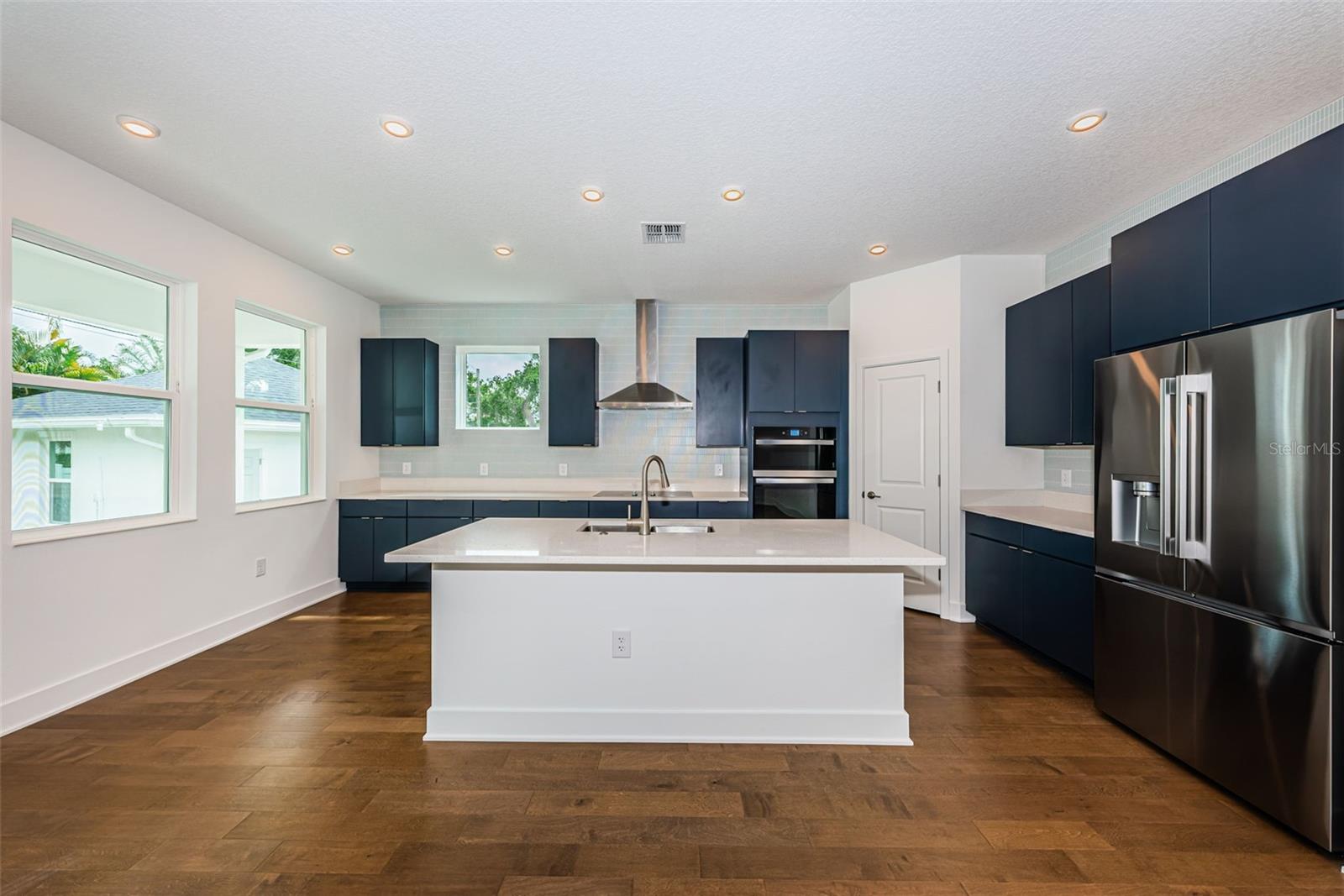 Image 12 of 50 For 1701 25th Avenue N