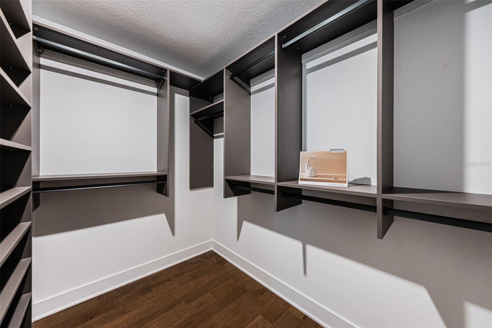 Image 27 of 50 For 1701 25th Avenue N