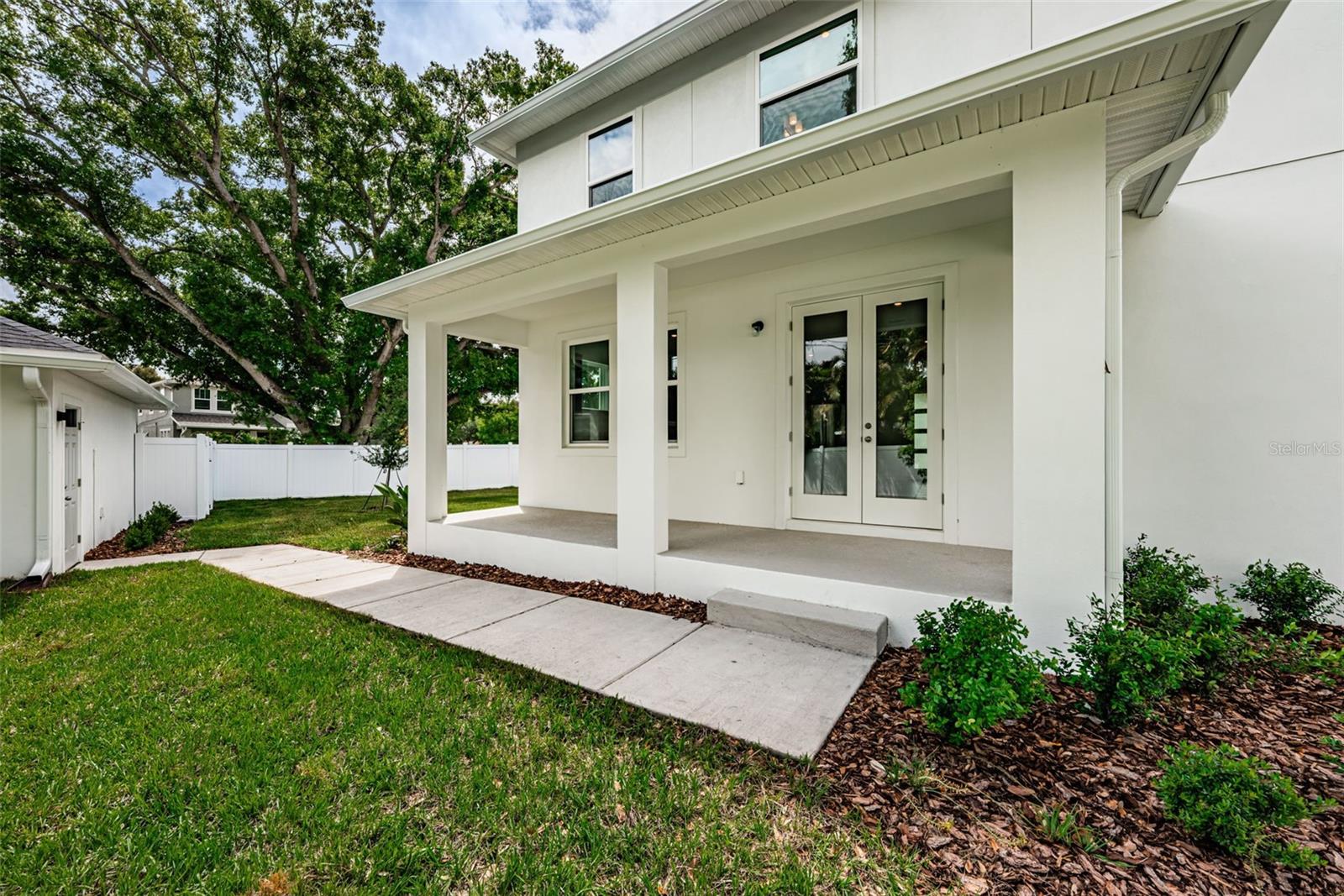 Image 36 of 50 For 1701 25th Avenue N