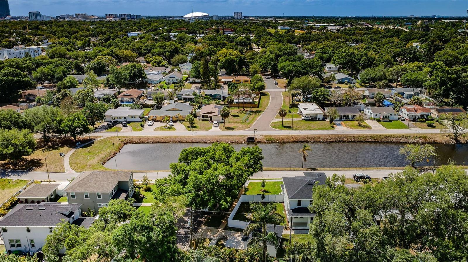 Image 47 of 50 For 1701 25th Avenue N