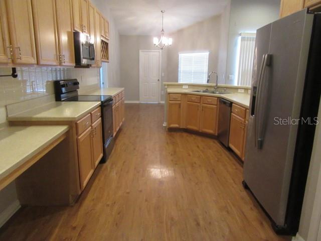 Image 10 of 33 For 23113 Emerson Way