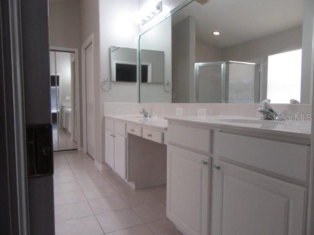 Image 13 of 33 For 23113 Emerson Way